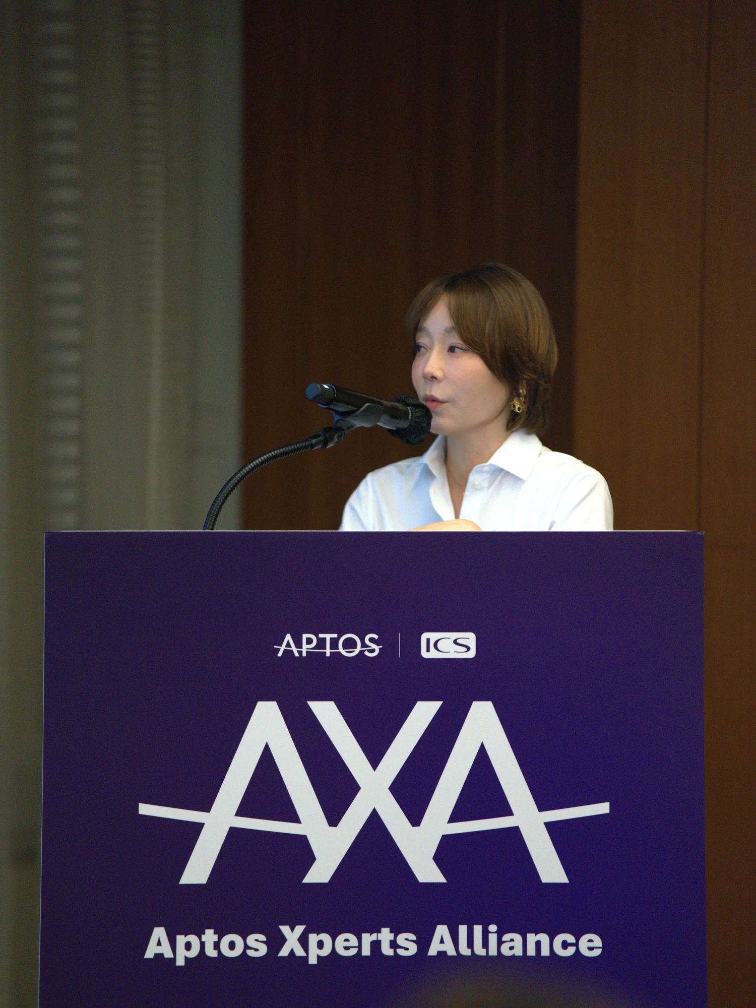 APTOS Xperts Alliance 연단에서 강연하는 이경은 대표원장